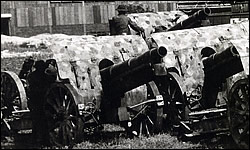 German cannon taken by 1st and 2nd Divisions, Mehun sur Yevre, 1918.