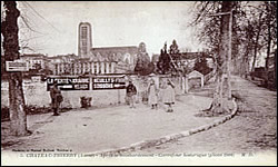 CHATEAU-THIERRY (Aisne) — Apres le bombardement - Carrefour historique (photo 1918)